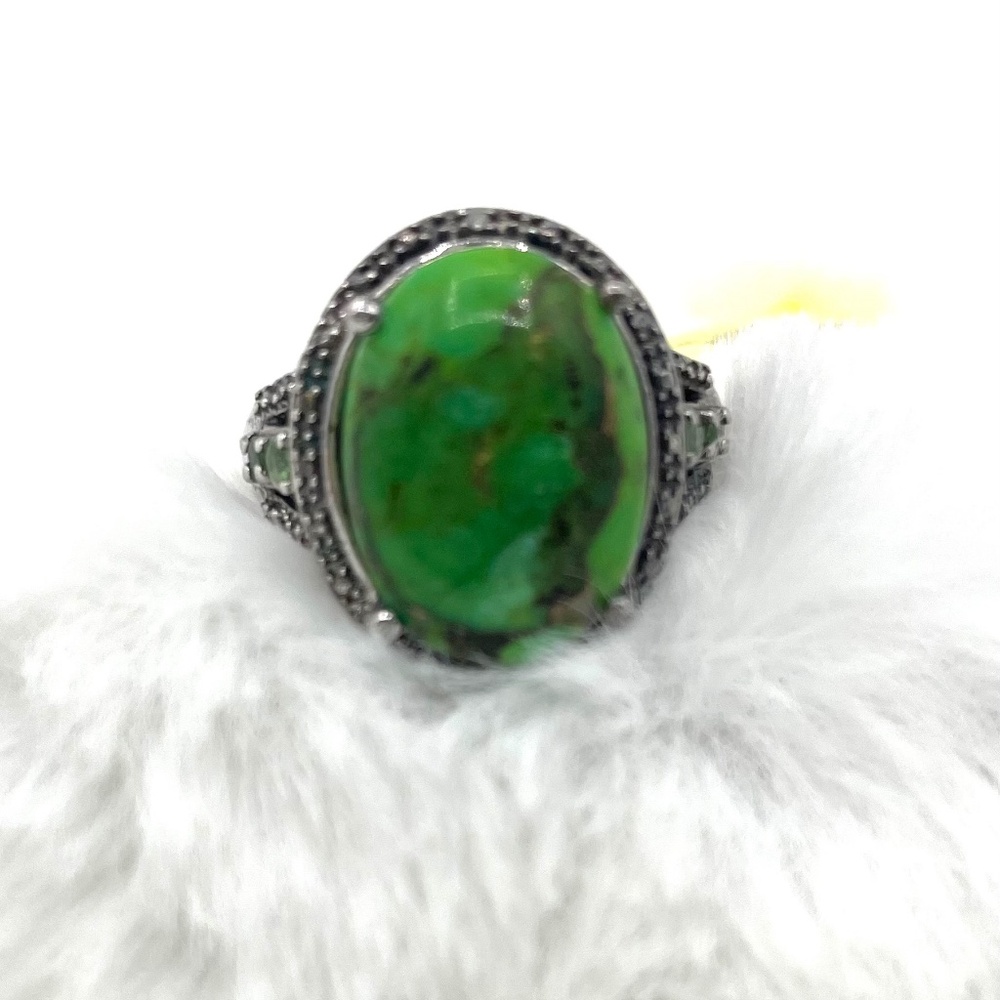 Green Turquoise Ring Sterling Silver Gems on side NWT size 8